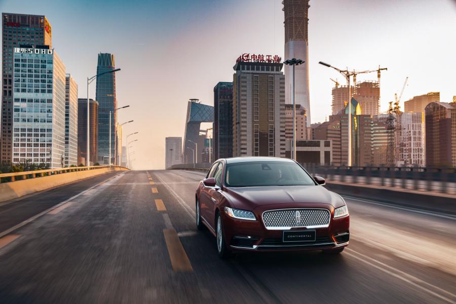  Lincoln Continental 3.0T AWD 2016 года  (CN) (фото 17 из 40)